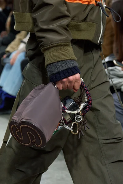 Look 188
